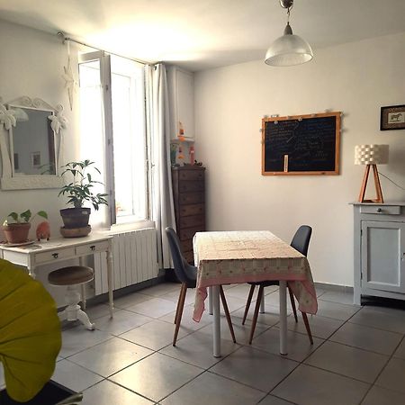 Agreable Appartement T2 Proche Centre Nimes Exterior foto