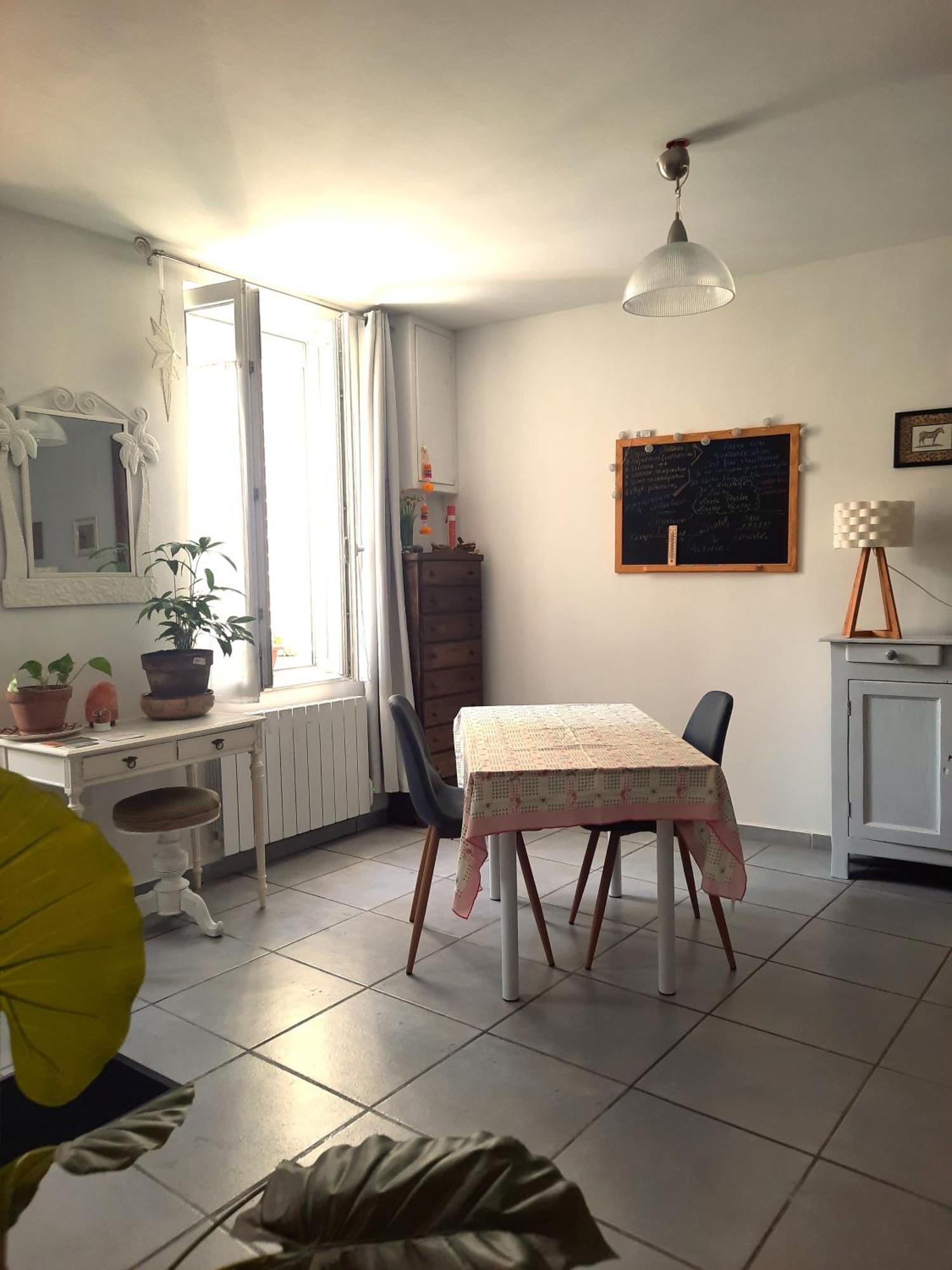 Agreable Appartement T2 Proche Centre Nimes Exterior foto