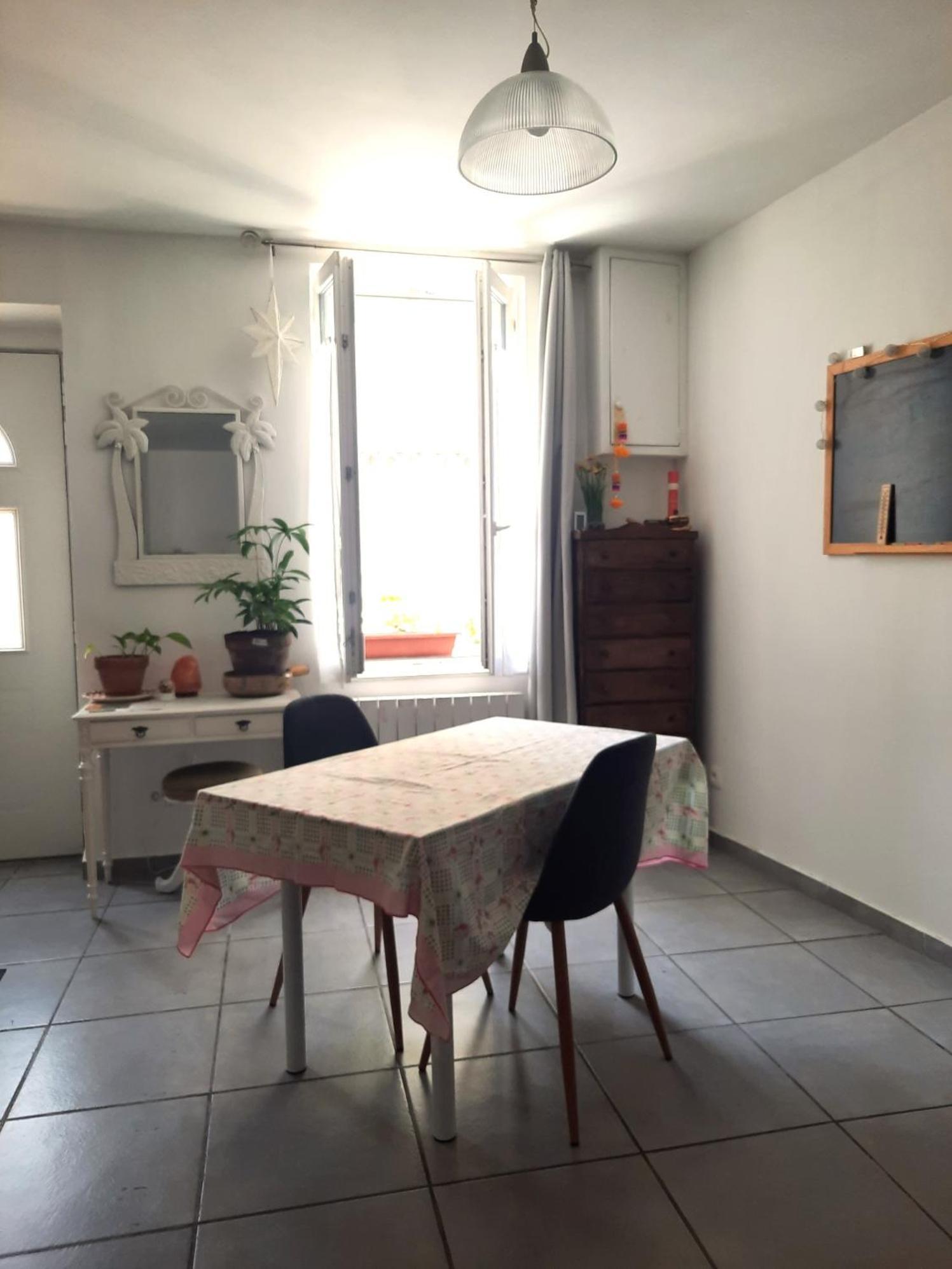 Agreable Appartement T2 Proche Centre Nimes Exterior foto